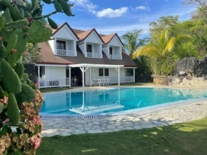GUIMARAS Beachouse